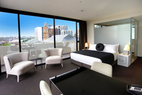 Corporate Living Accommodation Hawthorn - Sunshine Coast Tourism 12