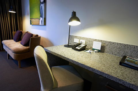 Corporate Living Accommodation Hawthorn - Sunshine Coast Tourism 18