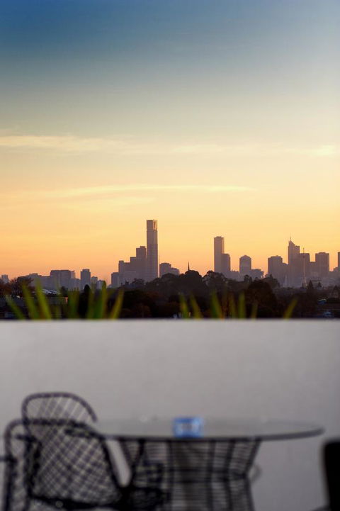 Corporate Living Accommodation Hawthorn - Sunshine Coast Tourism 16