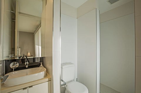 C-Scape Esplanade Cowes - Sunshine Coast Tourism 17