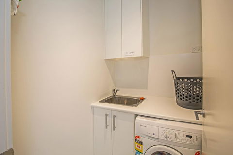 C-Scape Esplanade Cowes - Sunshine Coast Tourism 18