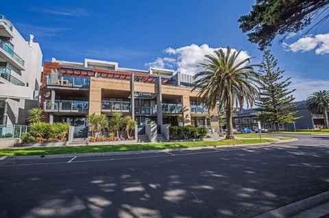 C-Scape Esplanade Cowes - Sunshine Coast Tourism 19