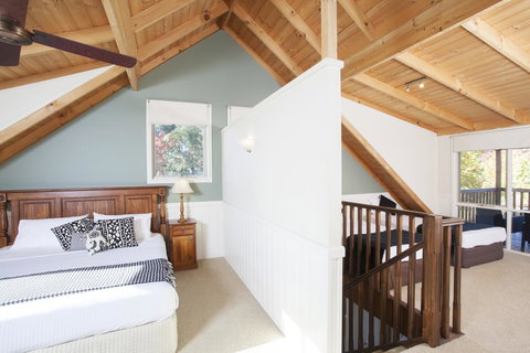 Beechworth Cedar Cottages - Sunshine Coast Tourism 9