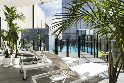 Adelphi Hotel - Holiday Sunshine Coast 25