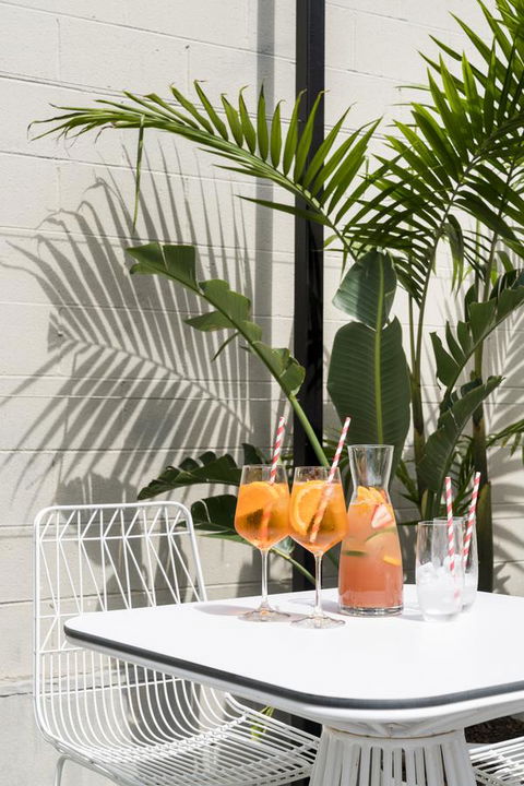 Adelphi Hotel - Holiday Sunshine Coast 14