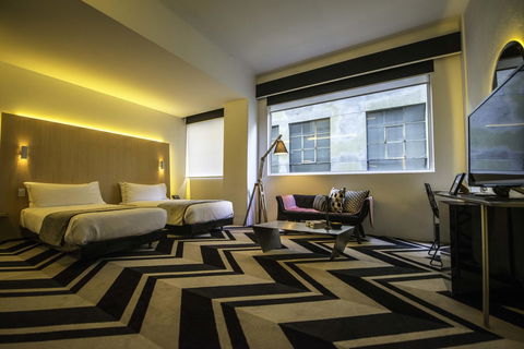 Adelphi Hotel - Holiday Sunshine Coast 33