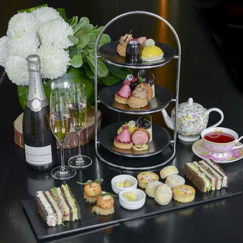 Adelphi Hotel - Holiday Sunshine Coast 38