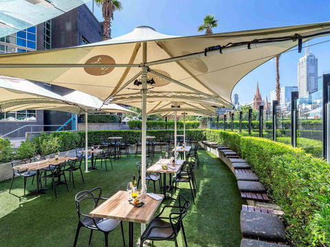 Quay West Suites Melbourne - Holiday Sunshine Coast 25