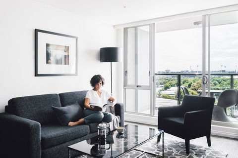Quay West Suites Melbourne - Holiday Sunshine Coast 0