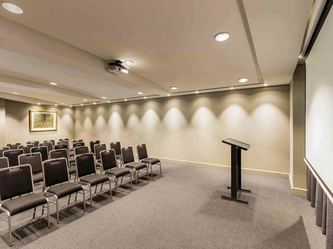 Quay West Suites Melbourne - Holiday Sunshine Coast 32