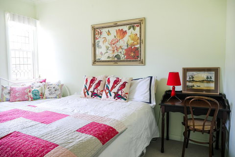 Miss Pym's Cottage - Sunshine Coast Tourism 23