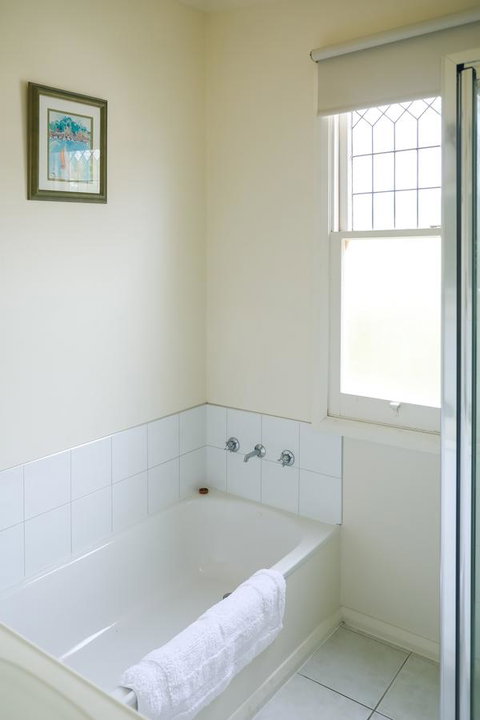 Miss Pym's Cottage - Sunshine Coast Tourism 10