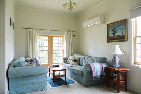 Miss Pym's Cottage - Sunshine Coast Tourism 43