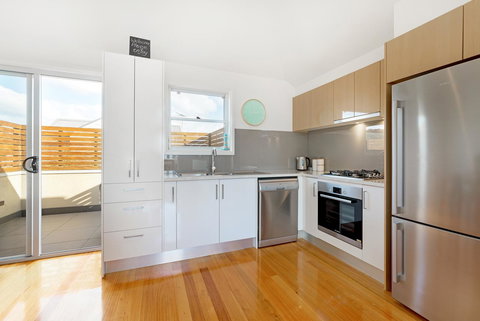 Beach Belle - Holiday Sunshine Coast 5