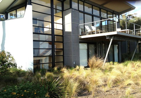 Apollos View Accommodation - Holiday Sunshine Coast 5