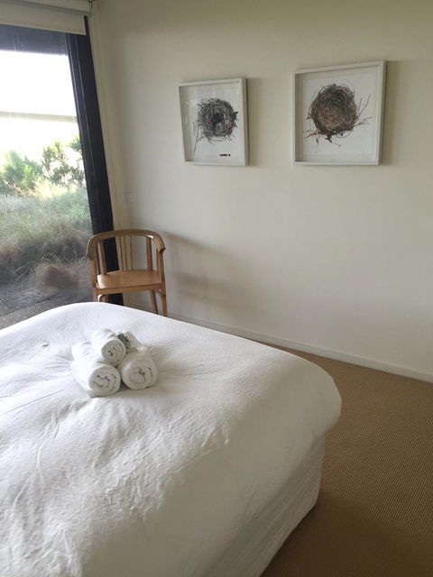 Apollos View Accommodation - Holiday Sunshine Coast 15