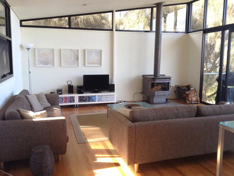 Apollos View Accommodation - Holiday Sunshine Coast 7