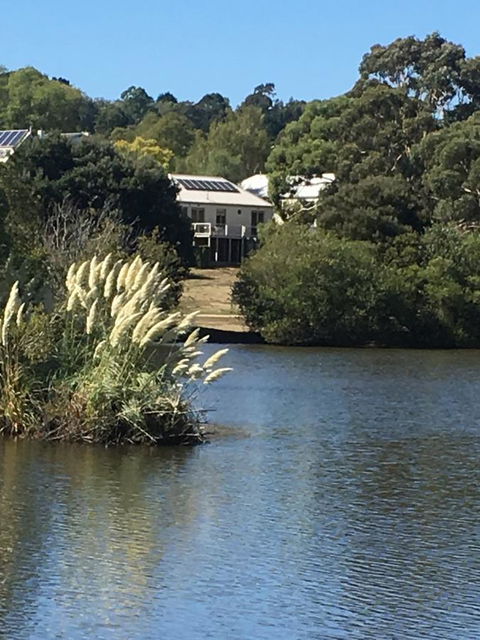 Lakeside Conti Villas - Sunshine Coast Tourism 0