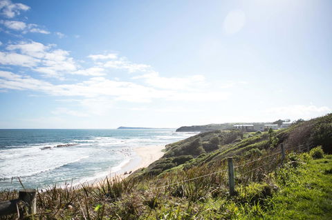 Stunning Waterfront Only 10 Minutes To Phillip Island - FREE EV UNIT 7kW For Electric Cars - Pet Friendly, Fireplace FREE WIFI Wine & Chocolates - Sunshine Coast Tourism 17