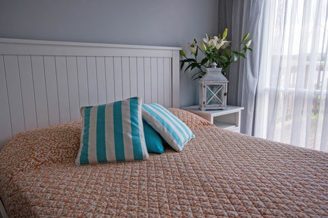 Stunning Waterfront Only 10 Minutes To Phillip Island - FREE EV UNIT 7kW For Electric Cars - Pet Friendly, Fireplace FREE WIFI Wine & Chocolates - Sunshine Coast Tourism 16