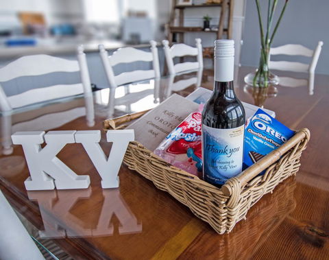 Stunning Waterfront Only 10 Minutes To Phillip Island - FREE EV UNIT 7kW For Electric Cars - Pet Friendly, Fireplace FREE WIFI Wine & Chocolates - Sunshine Coast Tourism 3