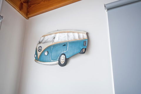 Stunning Waterfront Only 10 Minutes To Phillip Island - FREE EV UNIT 7kW For Electric Cars - Pet Friendly, Fireplace FREE WIFI Wine & Chocolates - Sunshine Coast Tourism 24