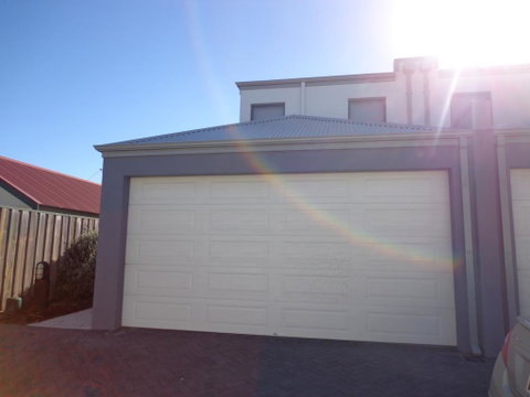 The Beach Villa Bunbury - Sunshine Coast Tourism 1