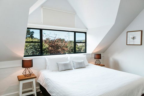 The Berry Inn - Sunshine Coast Tourism 0