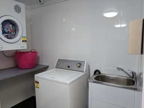 The Bexley Motel - Sunshine Coast Tourism 1