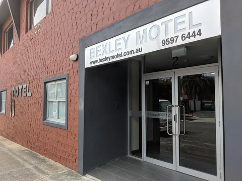 The Bexley Motel - Sunshine Coast Tourism 0