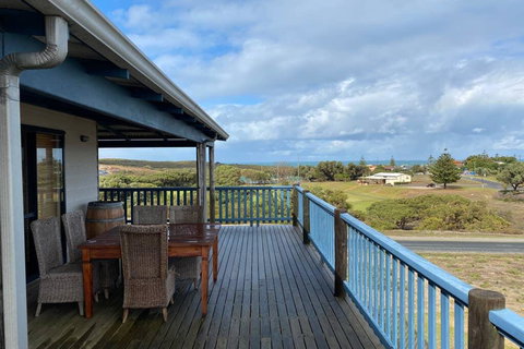 The Birds Nest - Sunshine Coast Tourism 2