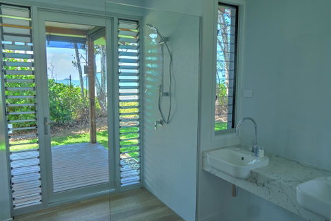 The Bungalows - Sunshine Coast Tourism 3