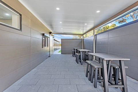 The Bunkhouse - Holiday Sunshine Coast 3