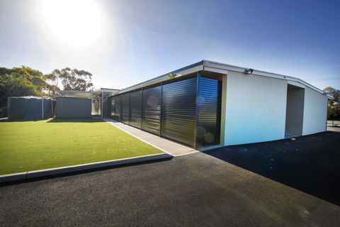 The Bunkhouse - Holiday Sunshine Coast 0