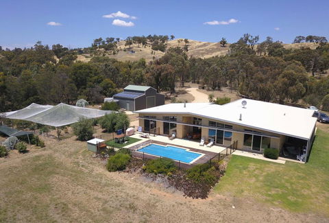The Chocolate Lily Bed & Breakfast - Holiday Sunshine Coast 2