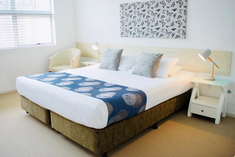 The Coast Motel - Sunshine Coast Tourism 2