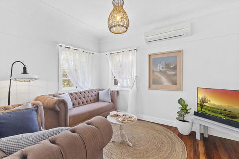 The Cottage On Lamington - Sunshine Coast Tourism 3