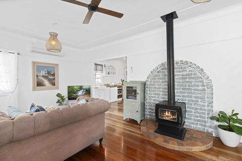 The Cottage On Lamington - Sunshine Coast Tourism 2