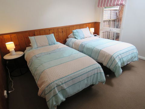 The Cottage South Hobart - Sunshine Coast Tourism 3