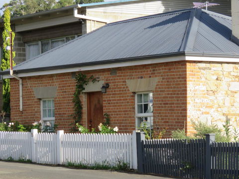 The Cottage South Hobart - Sunshine Coast Tourism 0