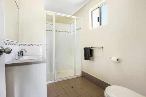 The Cove Holiday Village - Sunshine Coast Tourism 2