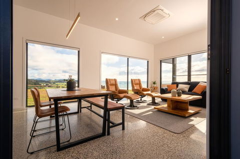 The Cove Tasmania - Sunshine Coast Tourism 3