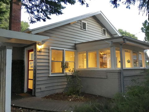 The Cute Beach House - Holiday Sunshine Coast 1