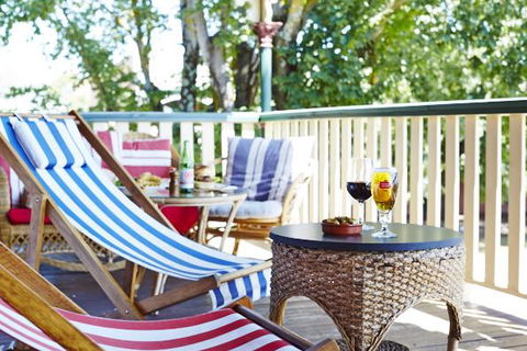 The Daylesford Hotel - Sunshine Coast Tourism 0