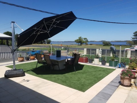 The DOLPHIN PLACE - Sunshine Coast Tourism 2