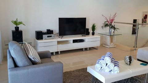 The Edge 5 - Hamilton Island - Sunshine Coast Tourism 3