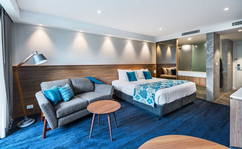 The Executive Inn, Newcastle - Sunshine Coast Tourism 2