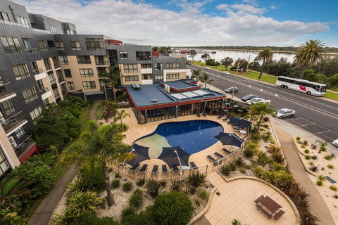 The Esplanade Resort And Spa - Holiday Sunshine Coast 2