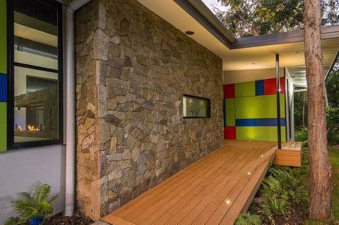 The Feathered Nest - Luxury Wildlife Retreat - Holiday Sunshine Coast 3