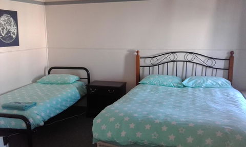 The Federal Hotel - Holiday Sunshine Coast 0